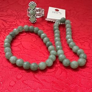 Elegant Green Beaded Jewelry Set